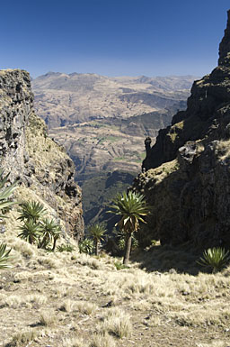 Gap on the way to Inatye