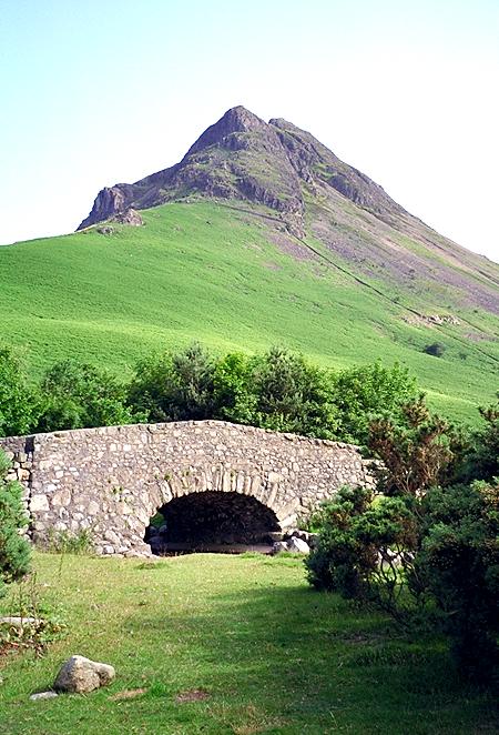 Yewbarrow and Overbeck Bridge
